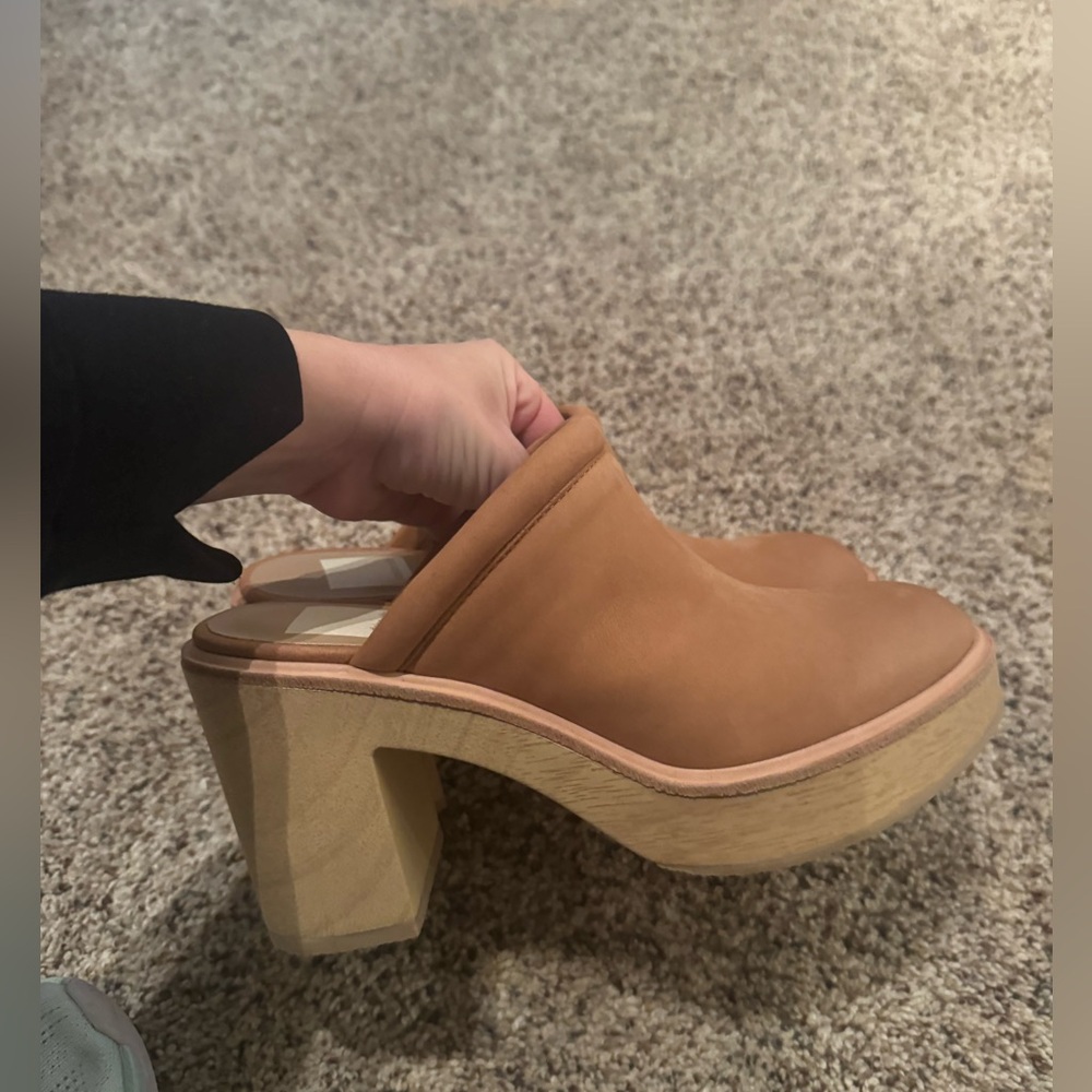 Dolce vita clogs